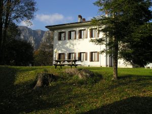 Albergo Diffuso " Il balcone sul Friuli" a Caluzetto